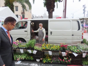 写真：津市民緑と花の市での様子
