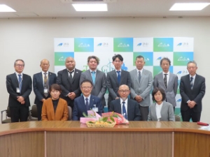 写真：津市の農を考える会との意見交換会