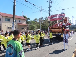 写真：津まつりの様子8