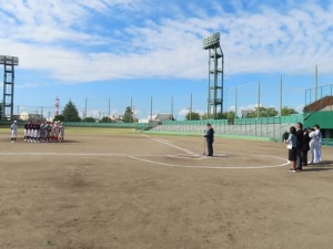 写真：STep up スクールin津（硬式野球競技）開講式 挨拶