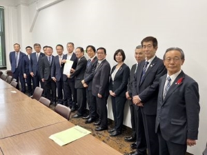 写真：三重県社会基盤整備協会 秋季要望活動1