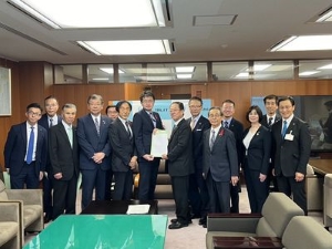 写真：三重県社会基盤整備協会 秋季要望活動2