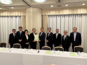 写真：三重県社会基盤整備協会 県選出国会議員との意見交換会