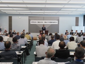 写真:中勢用水土地改良区臨時総代会 挨拶
