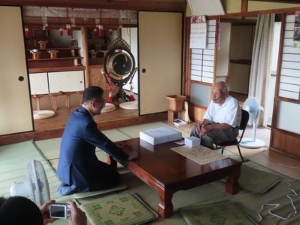 写真:市内長寿者訪問