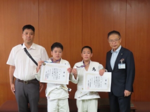 写真:第33回日整全国少年柔道大会 出場選手 来訪