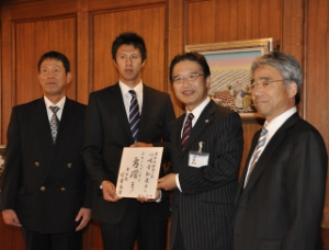 写真：川崎貴弘さん【中日ドラゴンズドラフト5位指名】他あいさつ