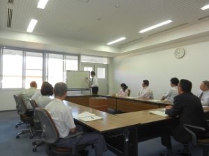 写真：安濃総合支所職員との意見交換