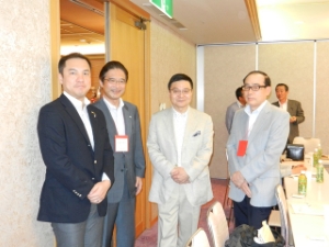 写真：「山路栄一ON&OFFメールマガジン」通算500号配信記念読者の集い（プラザ洞津）