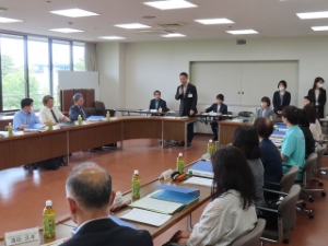 写真:津市健康づくり推進懇話会委員委嘱状交付式 挨拶