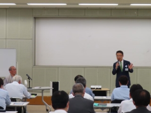 写真:令和6年度 部長級職員組織経営セミナー1