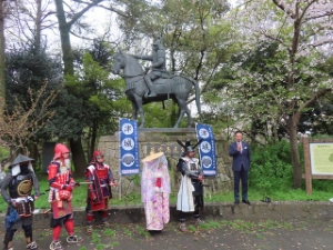 写真:「城の日」記念イベント 挨拶の様子