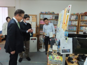 写真:認定NPO法人フリースクール三重シューレ 訪問