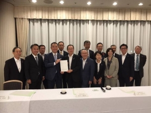 写真:三重県社会基盤整備協会 県選出国会議員との意見交換会