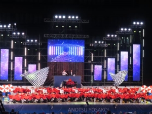 写真:「踊れ!頂点つかめ!津まつり第26回安濃津よさこい」の様子3