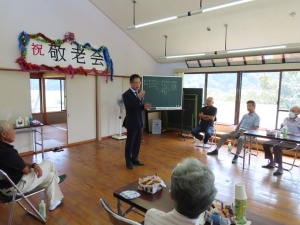 写真:地区敬老会 挨拶3