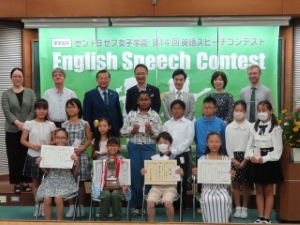 写真:第14回津市長杯セントヨゼフ女子学園英語スピーチコンテスト2