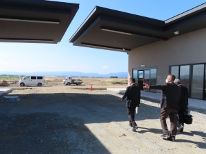 写真:香良洲高台公園室内運動場入口