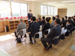 写真:南ヶ丘地区放課後児童クラブ落成式あいさつ