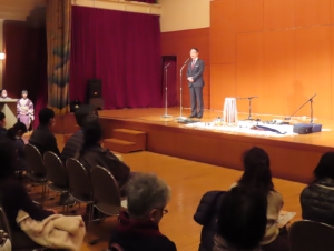 写真:国際ヨガDAY挨拶