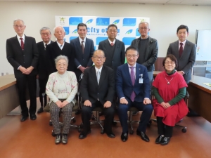 写真:吟剣詩舞道連盟役員来訪