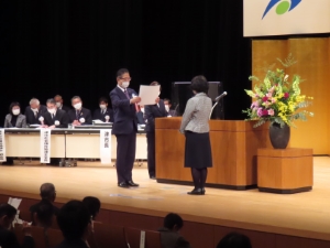 写真:津市社会福祉大会表彰