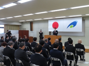 写真:仕事始め式訓示