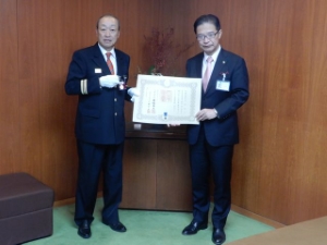 写真：令和元年秋の褒章受章報告