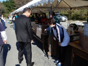 写真：聖マッテヤ会「ふれあいフェスティバル」