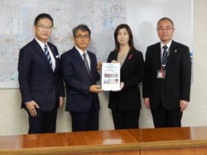 写真：中勢バイパス建設促進期成同盟会 要望活動