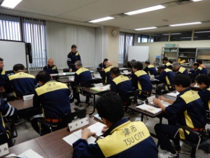 写真：第1回津市災害対策本部会議