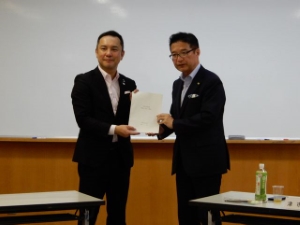 写真：知事との1対1対談1