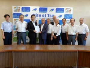 写真：河芸町島崎町線建設促進協議会