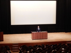 写真：平和を考える市民のつどい