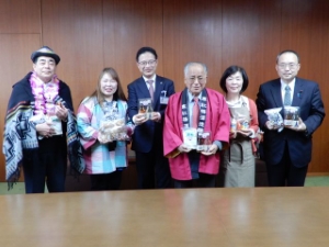 写真：名松線全線復旧3周年記念商品PR