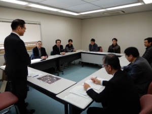 写真：自治会役員との意見交換会