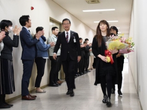 写真：吉田沙保里さん引退報告4