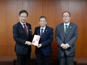 写真:JA津安芸寄附贈呈式