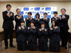 写真:津商業全国駅伝