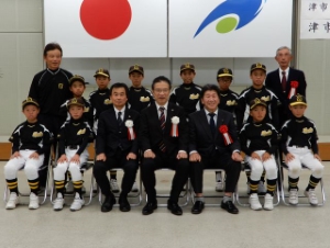 写真:文化奨励賞など表彰式3