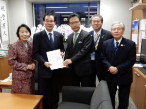 写真：堂故茂議員