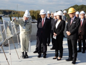 写真:国土交通大臣視察対応2
