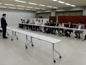 写真:津市人権・同和教育研究協議会役員との懇談会