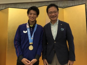 写真：戸上選手優勝報告会2