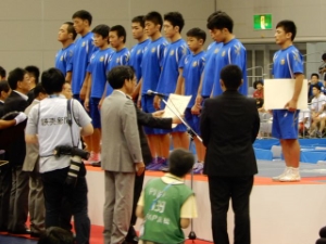 写真：レスリング閉会式1