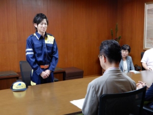 写真：派遣職員激励