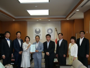 写真：文部科学省