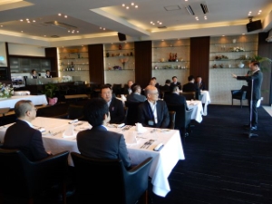 写真:東海地区競艇主催地議会協議会 情報交換会