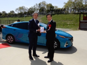 写真:いちごECOエナジー株式会社 いちご津ECO発電所開所式