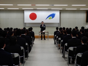 写真:新規採用職員 辞令交付式2